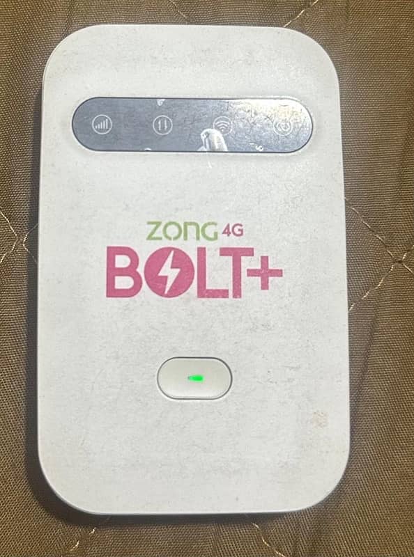 Zong 4G Fastest Internet Portable Device with Accessories & Warranty 6