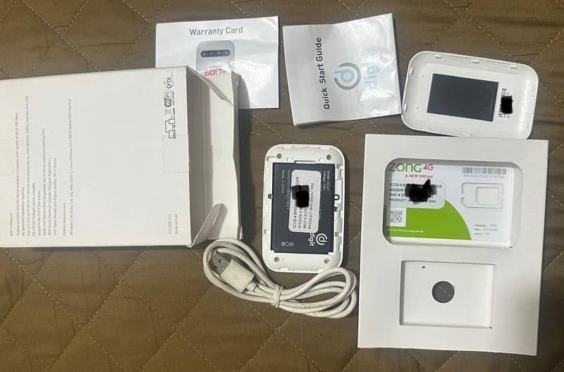 Zong 4G Fastest Internet Portable Device with Accessories & Warranty 9