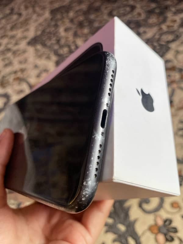 iphone 11 128GB Complete Box Non PTA Waterpack 4