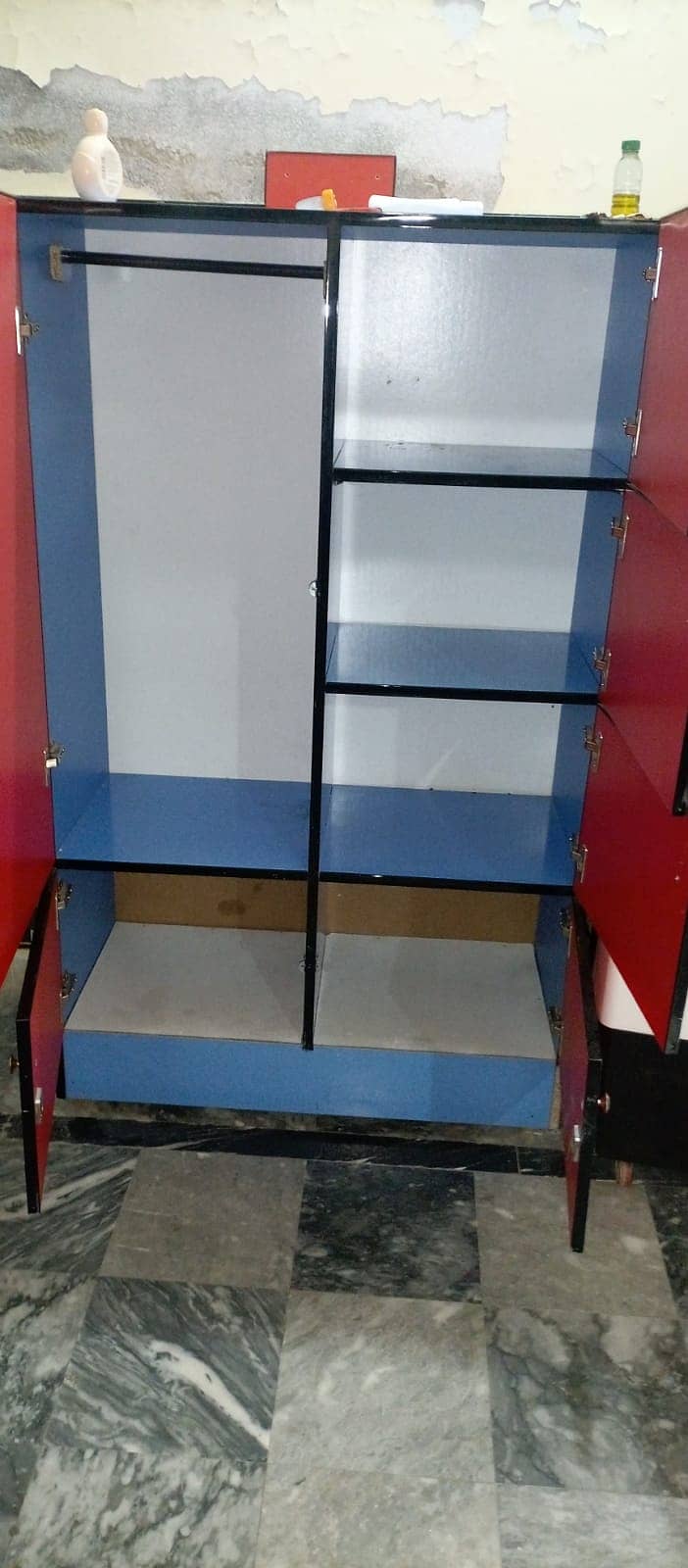 bed / wooden wardrobe / furniture 6