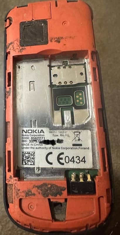 Nokia 1202-2 Black for Sell with Extra Casing / Battery 3