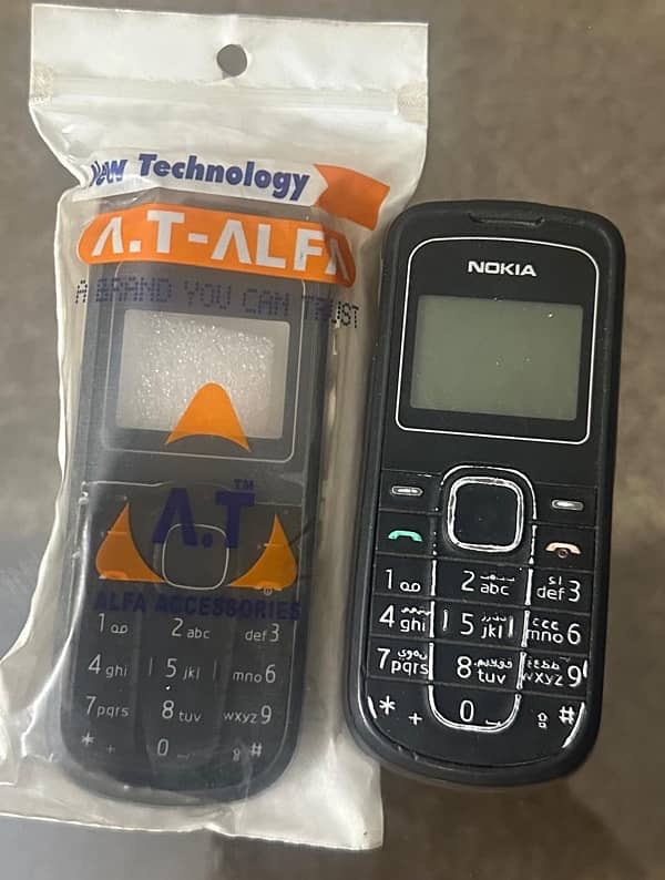 Nokia 1202-2 Black for Sell with Extra Casing / Battery 6