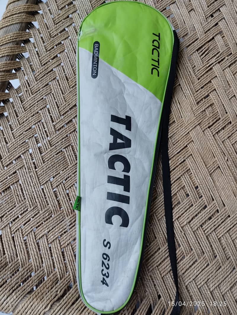 Tactic racket badminton 2500rs negotiable 3