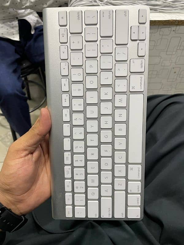 apple magic 1 keyboard 4