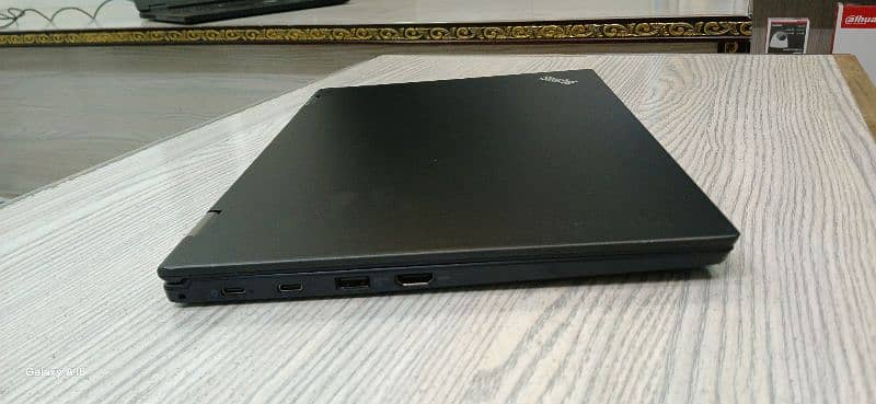 yoga L390 4