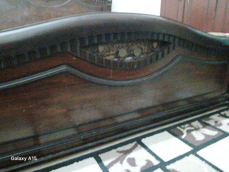 BED WITH 2 SIDE TABLES WITH MATTRESS DRESSJNG TABLE 3