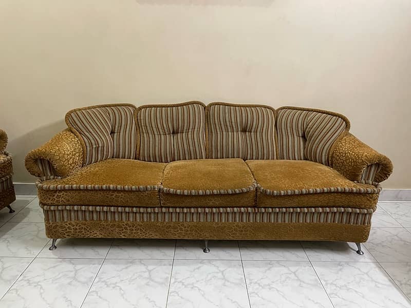 King Size Sofa Set (Brown) 3