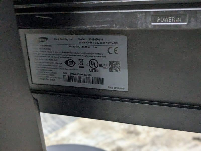 Samsung S24E650 rotatable LCD 2