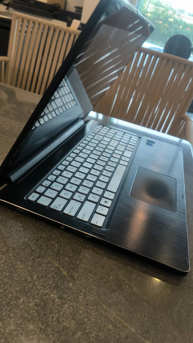 Asus i5 4gen 8gb DDR3 256gb Ssd x360 Touch 1