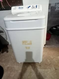 washing machine 10/10. condition one hand used on and used