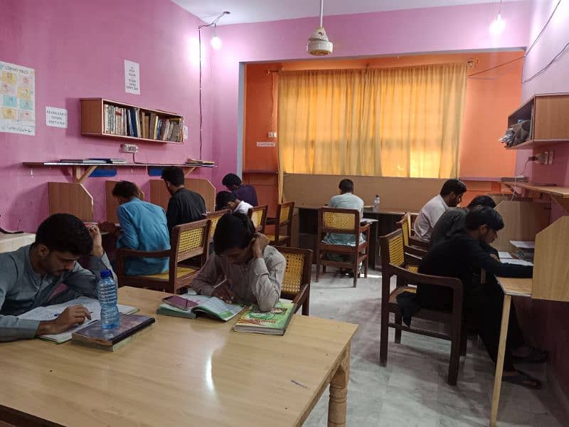 Study Table (Also can be used at home Sandal Use 1