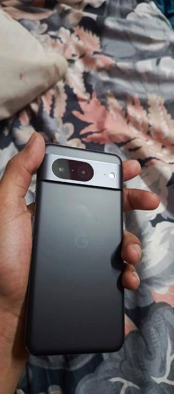 Google Pixel 8 1