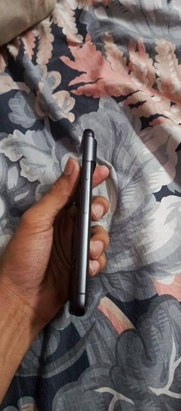 Google Pixel 8 2