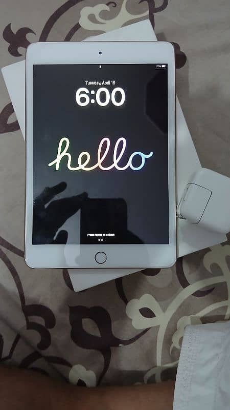 Ipad mini 5 for sale. 4