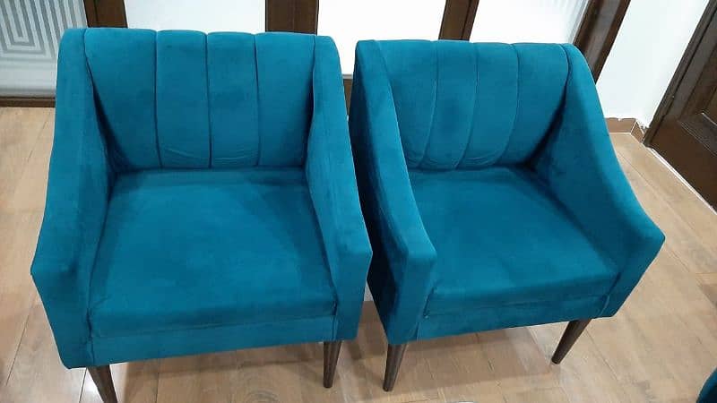 L shaped sofa set with two chairs 3