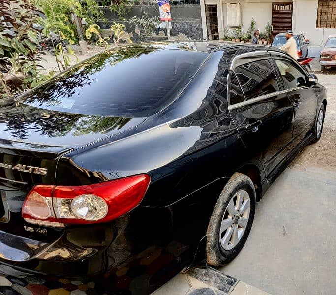 Toyota Corolla Altis SR 2012 5