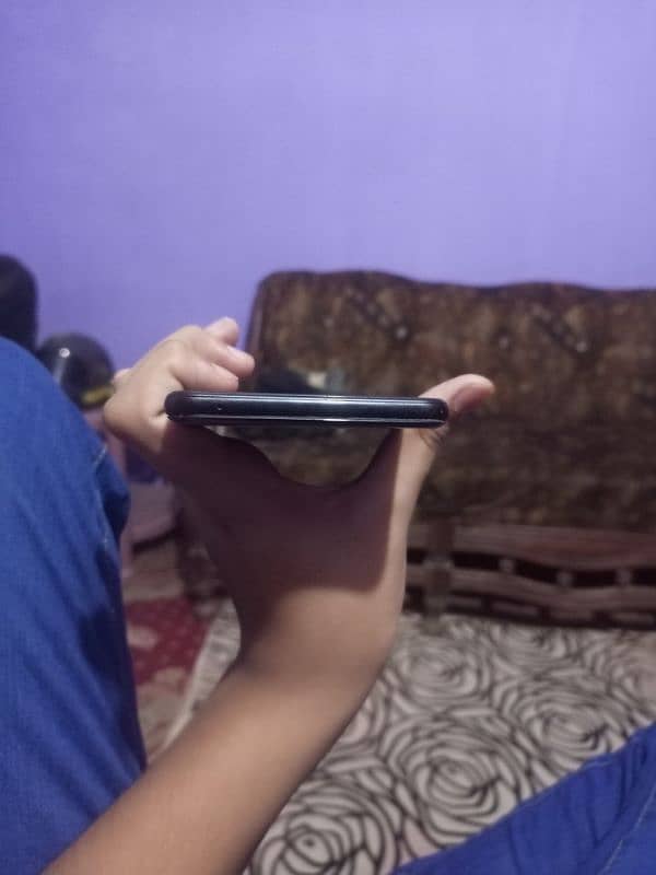 google pixel 3XL 4 64 camera result good gaming bhe good 3