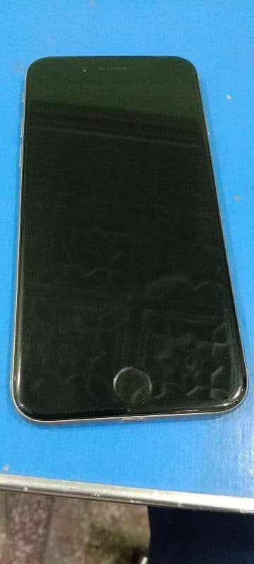iPhone 6 in lush Condition 0