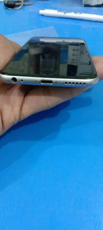 iPhone 6 in lush Condition 3