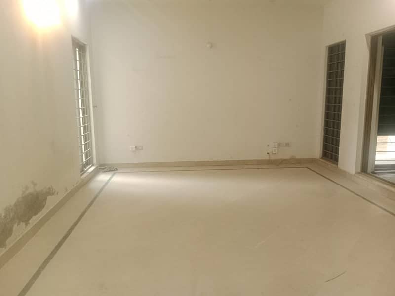 1 Kanal Full House Is Available For Rent In Dha Phase 5 Near Wateen Chowk 12