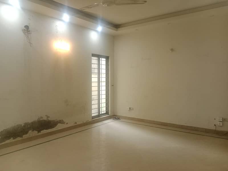 1 Kanal Full House Is Available For Rent In Dha Phase 5 Near Wateen Chowk 18