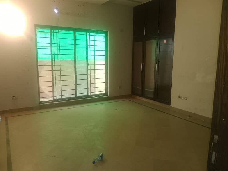 1 Kanal Full House Is Available For Rent In Dha Phase 5 Near Wateen Chowk 25