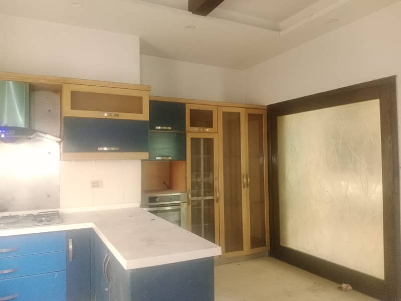 1 Kanal Full House Is Available For Rent In Dha Phase 5 Near Wateen Chowk 29