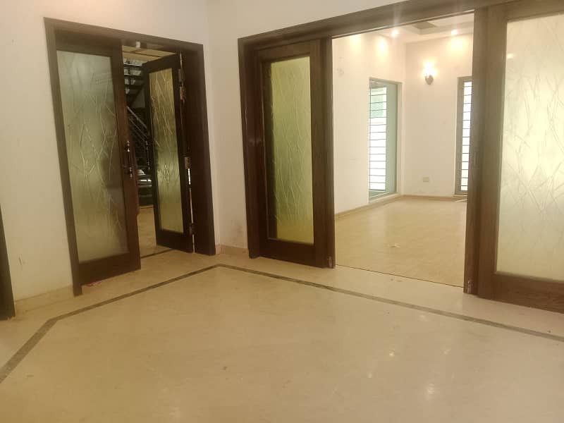 1 Kanal Full House Is Available For Rent In Dha Phase 5 Near Wateen Chowk 37