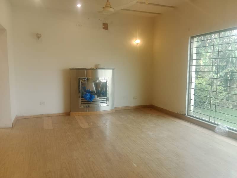 1 Kanal Full House Is Available For Rent In Dha Phase 5 Near Wateen Chowk 38