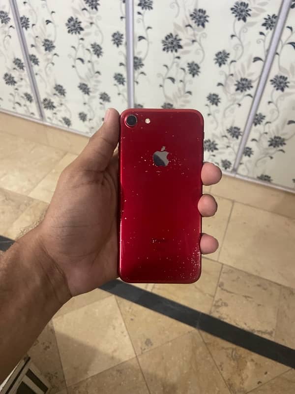 I phone 7 red colour 128 gb 0