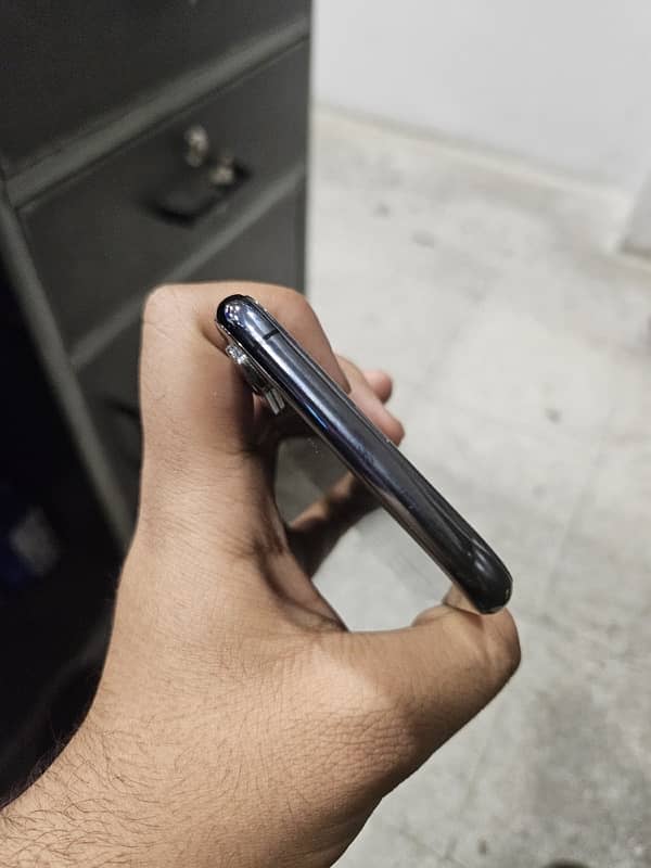 iphone xs pta approved dual sim 1