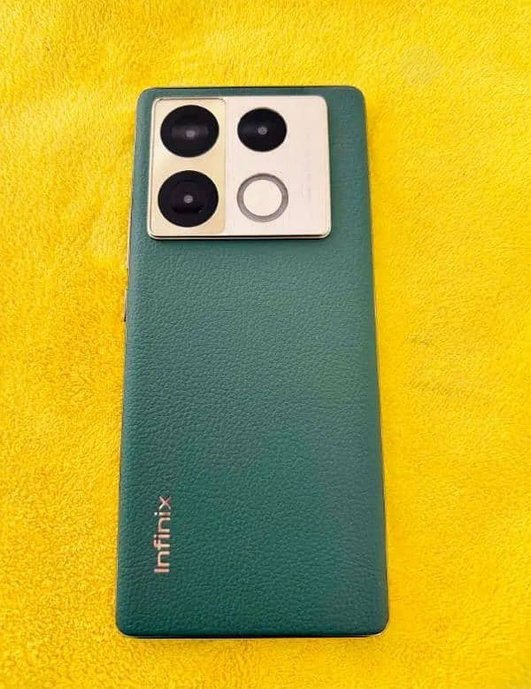 infinix note 40 pro 12gb ram 256 gb memory 0