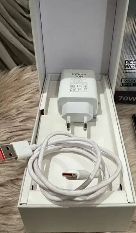 infinix note 40 pro 12gb ram 256 gb memory 2