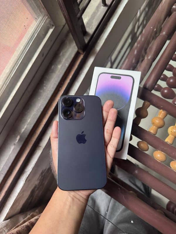 iPhone 14 pro Factory Unlocked 10/10 Sim + Esim 9