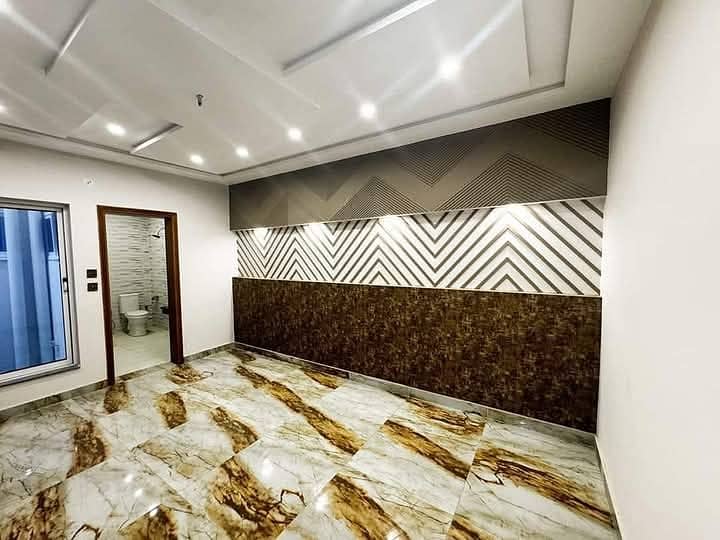House For Sale 240 Sq Yard West Open In Gulshan Block 2 0