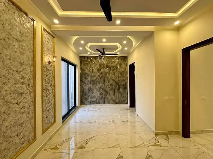 House For Sale 240 Yards West Open In Gulshan Block 5 4