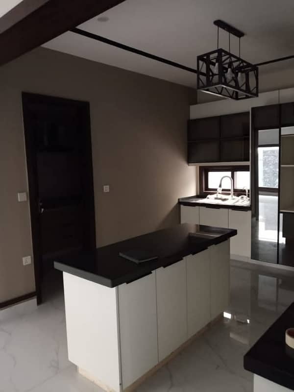 House For Sale 600 Sq Yard West Open In Gulshan Block 6 4