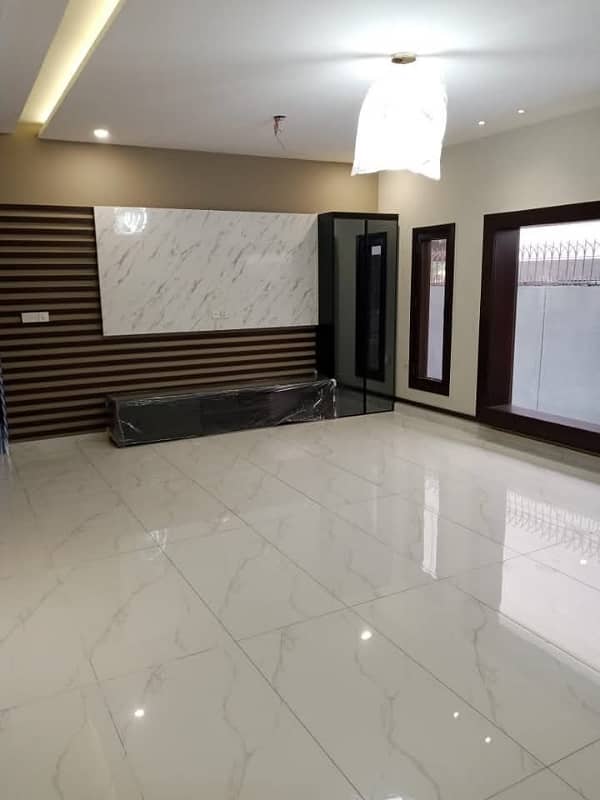 House For Sale 600 Sq Yard West Open In Gulshan Block 6 8