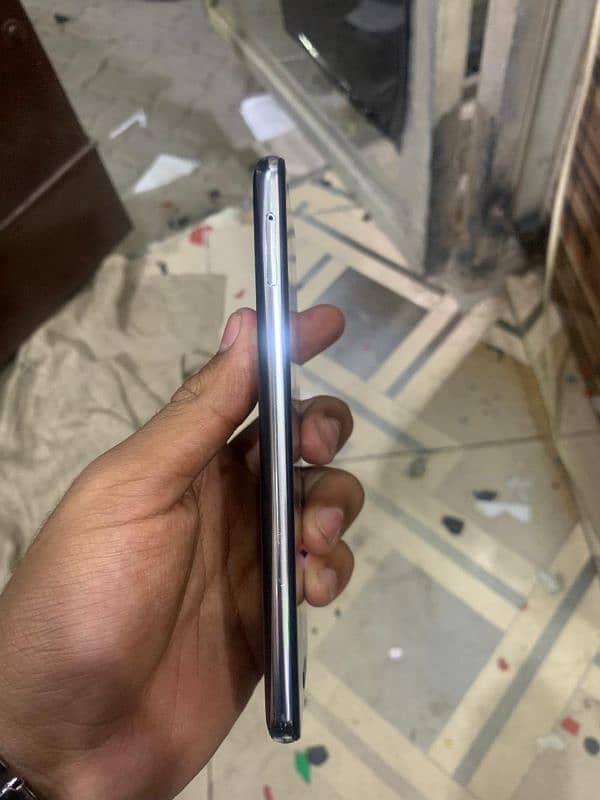 SHARP AQUAS R2 IN NEAT CONDITION only 1 month  use 2