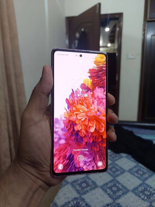 Samsung S20 FE with box non pta 0