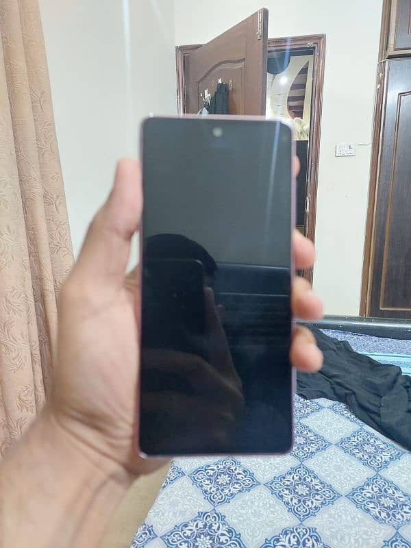 Samsung S20 FE with box non pta 4