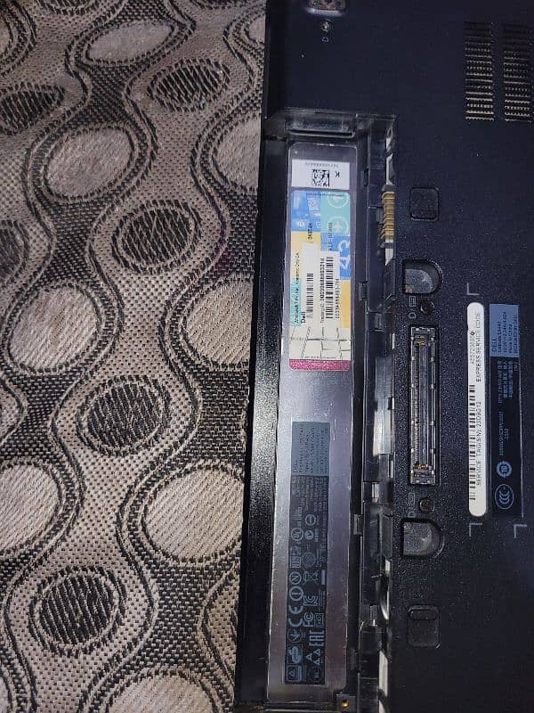 DELL LATITUDE E5440 3
