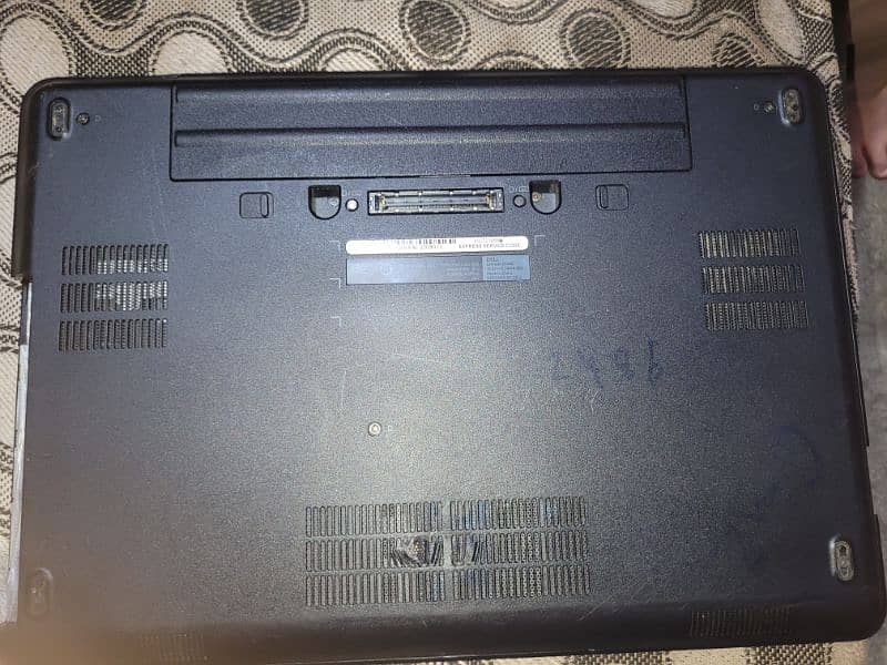DELL LATITUDE E5440 6