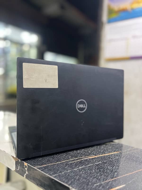 Dell latitude 7390 1