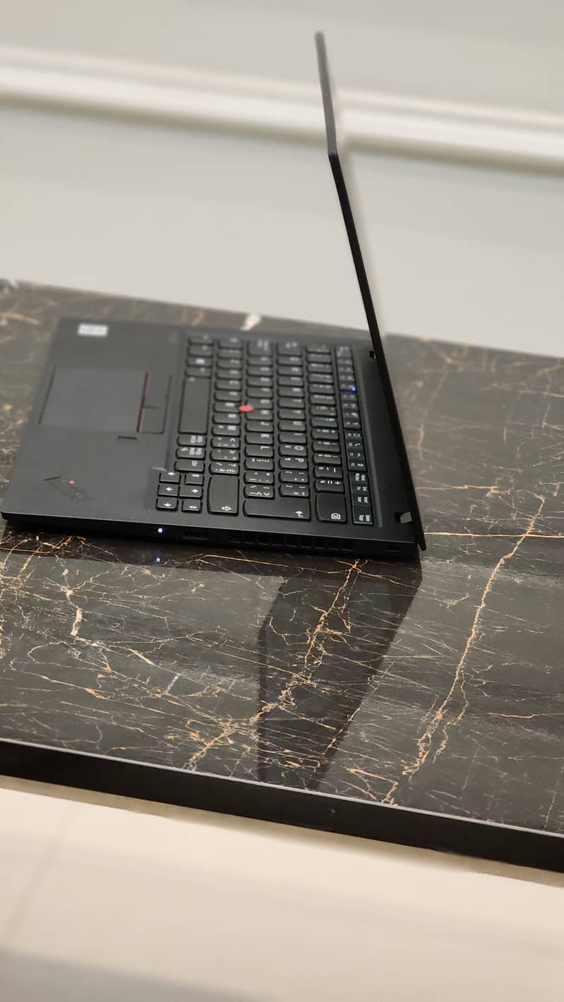 Lenovo ThinkPad X1 Carbon i5 10th 16GB | 512GB SSD 9