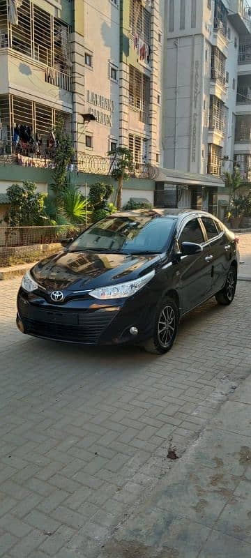 Toyota Yaris ATIV X 1.5 2