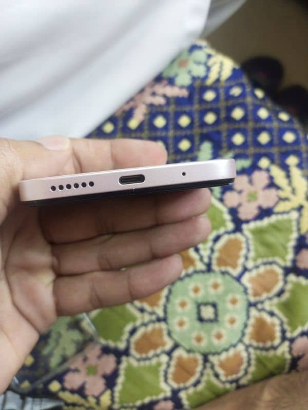 redmi 13 just box open 10/10 hai jis ne Lana hai wo rapta kare 1