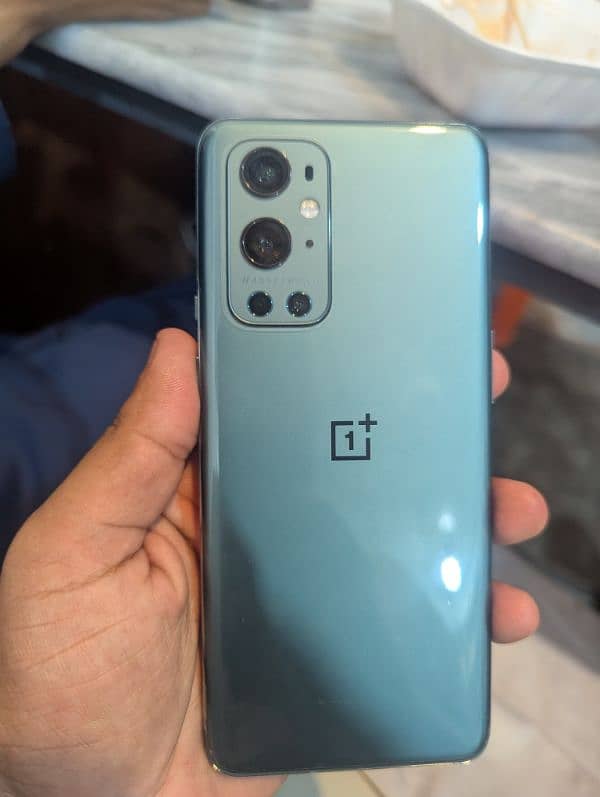 one plus 9 pro 8/256 9/10 condition dual sim 4