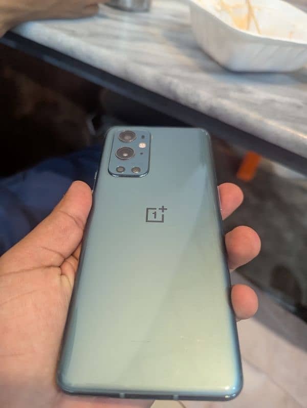 one plus 9 pro 8/256 9/10 condition dual sim 5
