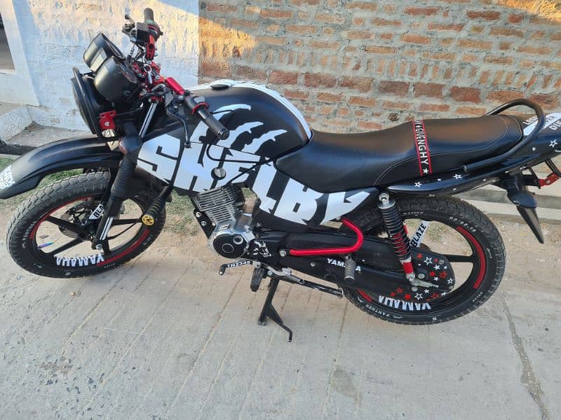 ybr125g lush condition fully modified 8